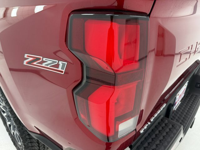 Used 2024 Chevrolet Colorado Z71 w/ Z71 Convenience Package 2 image 35