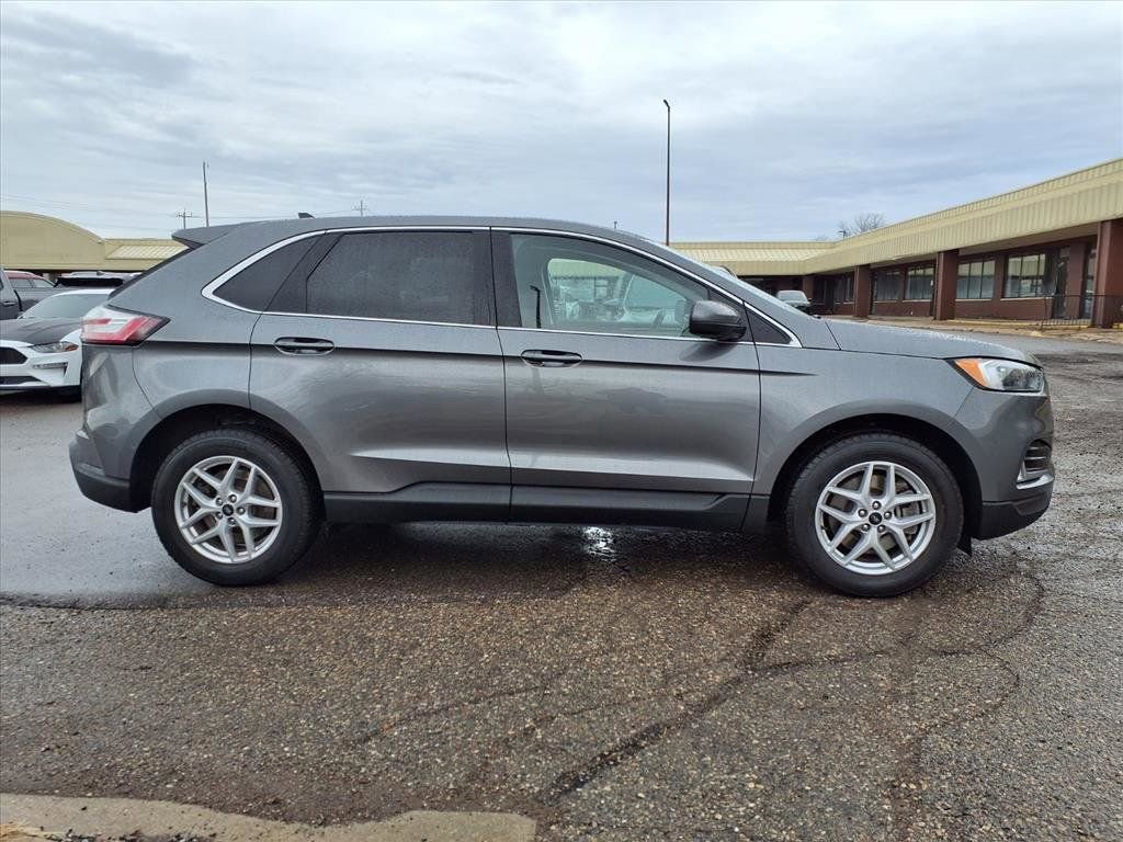 Used 2023 Ford Edge SEL w/ Convenience Package image 6