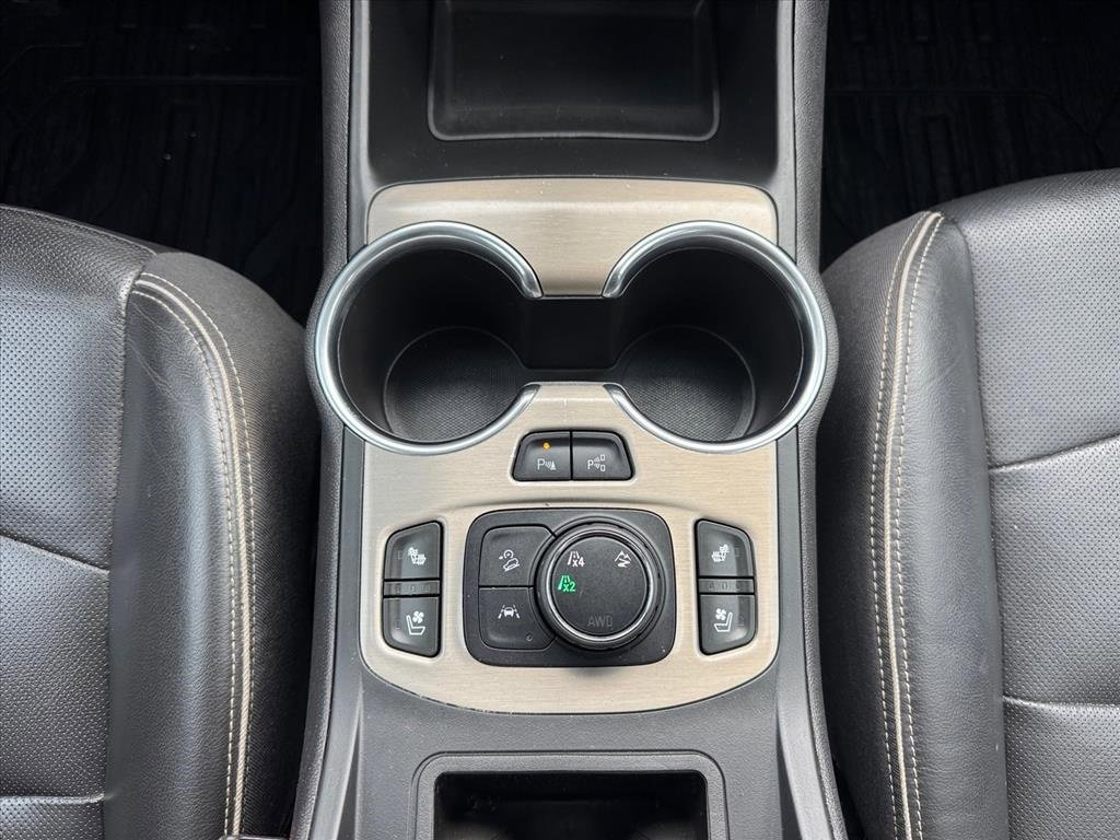 Used 2019 GMC Terrain Denali w/ Advanced Safety Package image 19