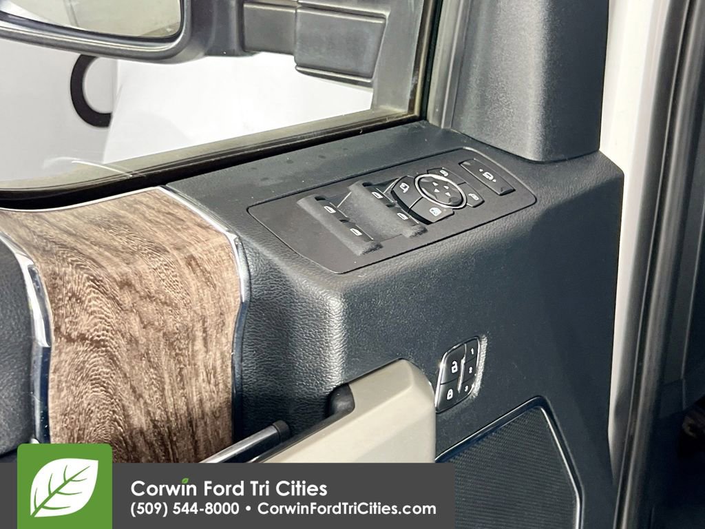Used 2019 Ford F250 Lariat w/ Lariat Value Package image 11