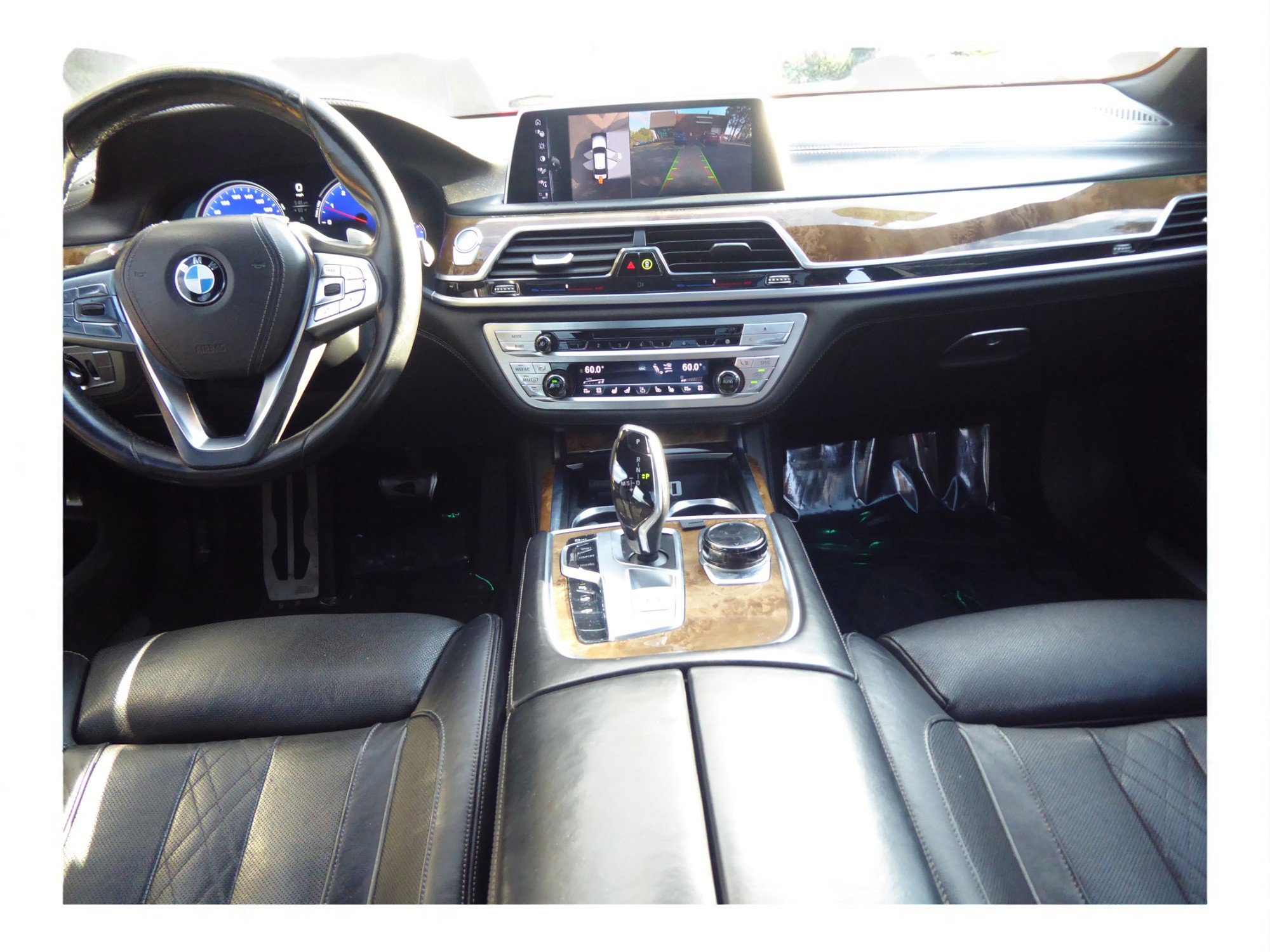 Used 2016 BMW 750i xDrive image 14