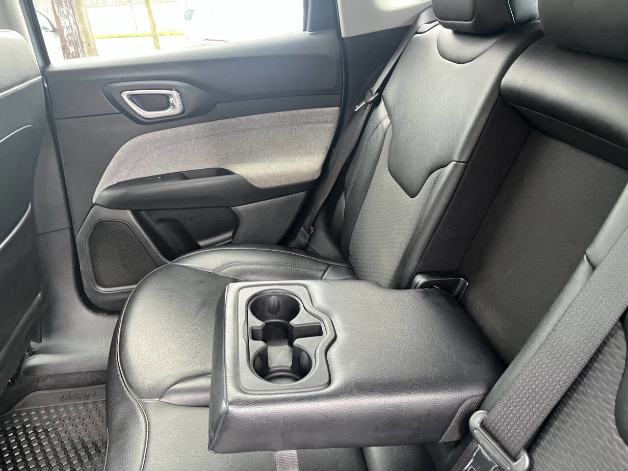 Used 2022 Jeep Compass Latitude w/ Convenience Group image 20