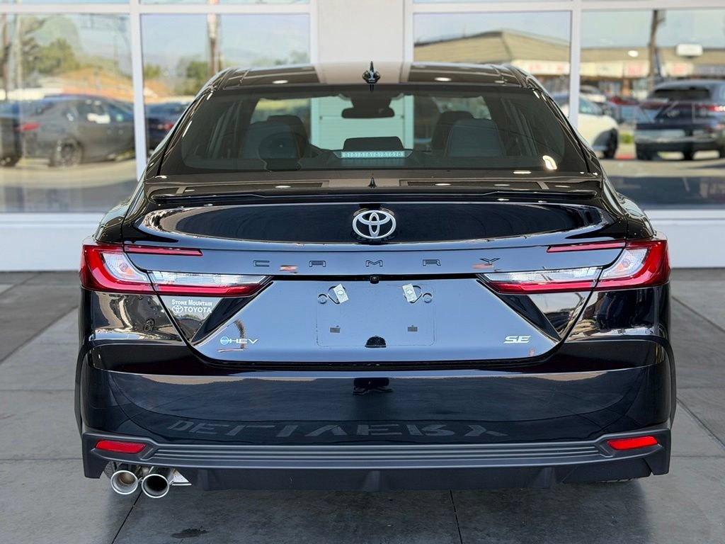 Used 2026 Toyota Camry SE FWD image 13