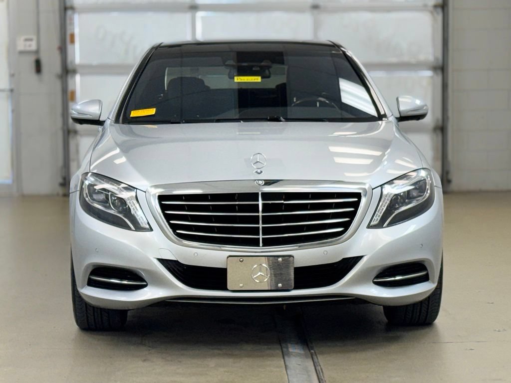 Used 2017 Mercedes-Benz S 550 4MATIC Sedan image 2