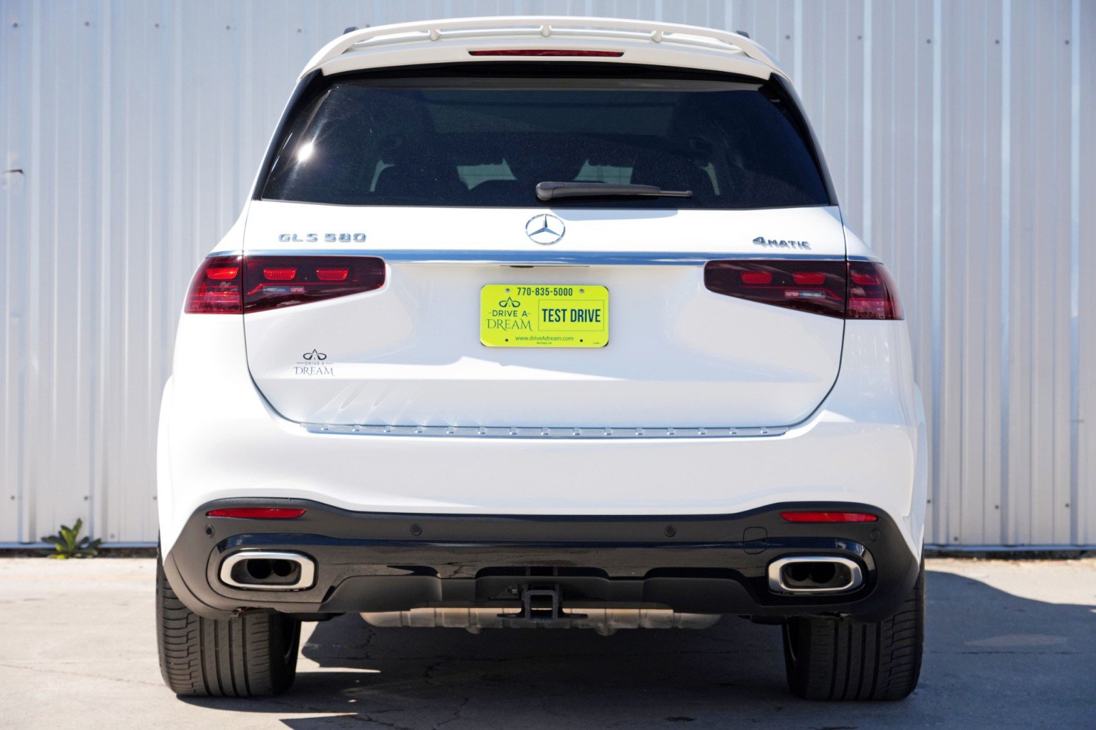Used 2024 Mercedes-Benz GLS 580 4MATIC image 11