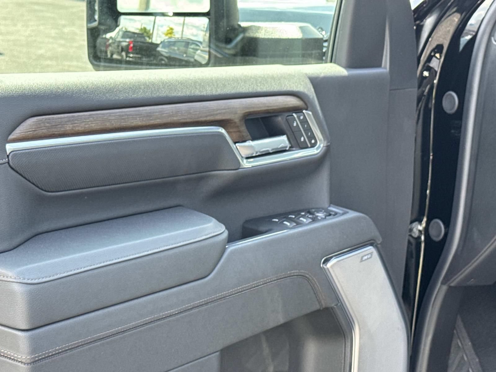 New 2026 Chevrolet Silverado 2500 High Country w/ High Country Premium Package AWD/4WD image 16