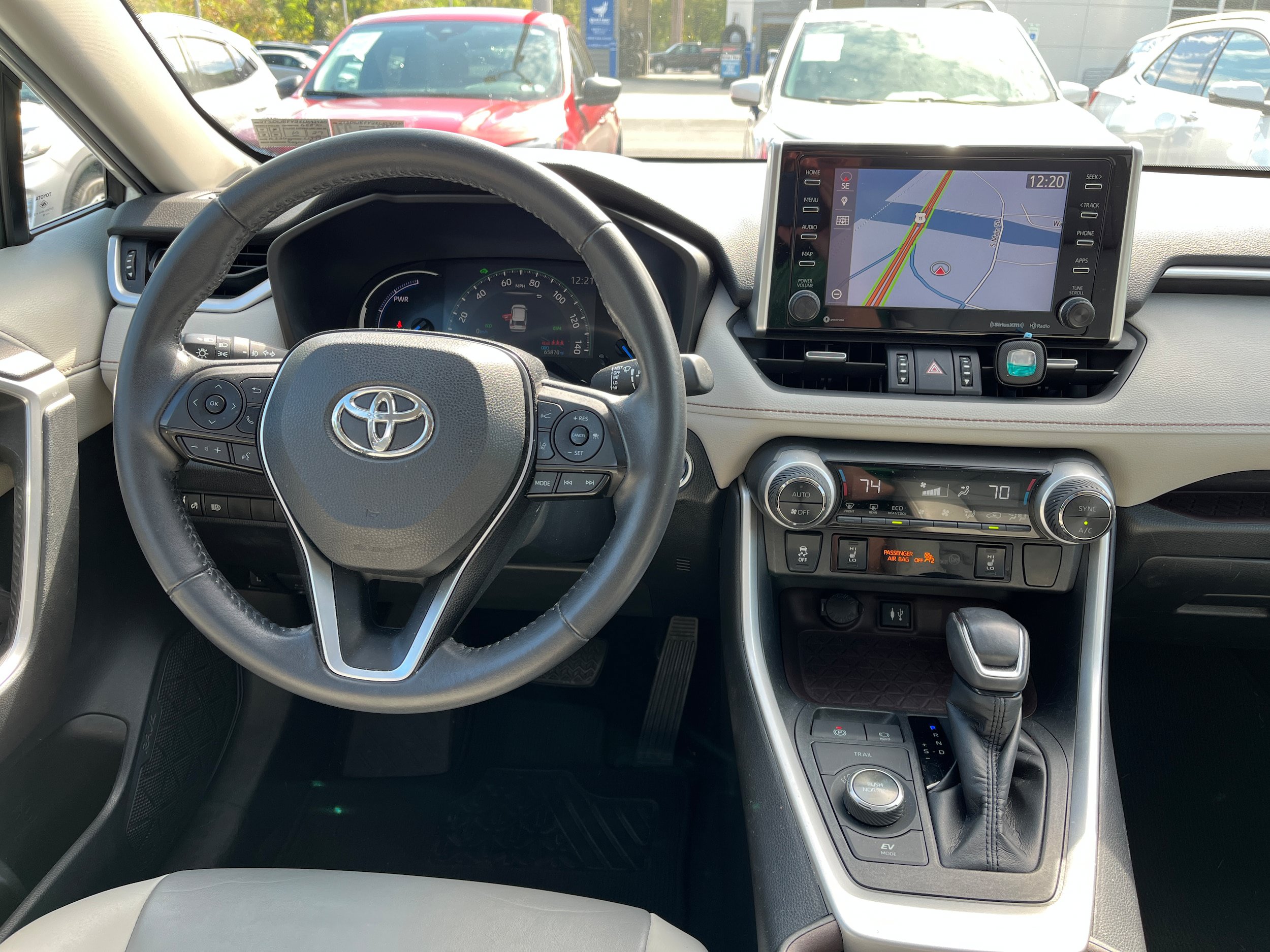 Used 2019 Toyota RAV4 Limited w/ Carpet Mat Package AWD/4WD image 16