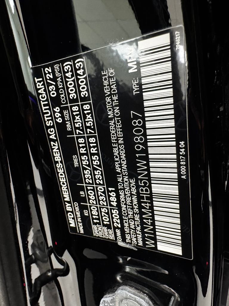 Used 2022 Mercedes-Benz GLB 250 GLB 250 w/ Premium Package Lite image 35