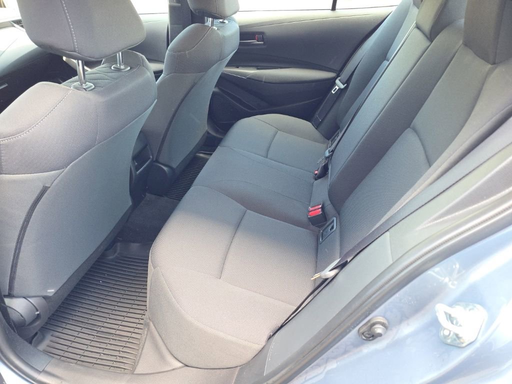 Used 2022 Toyota Corolla LE FWD image 12