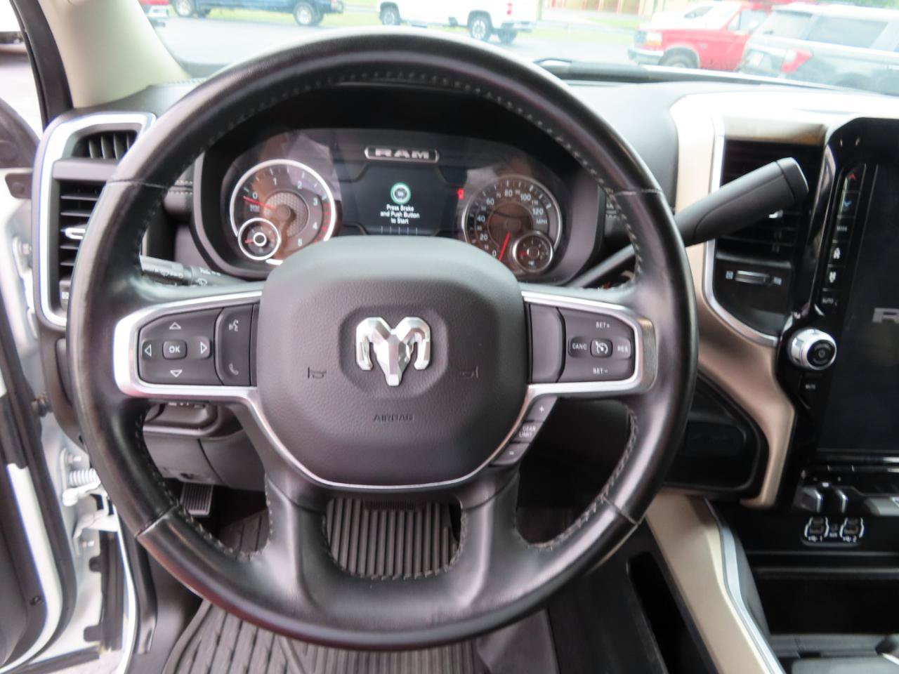 Used 2024 RAM 2500 Laramie AWD/4WD image 33