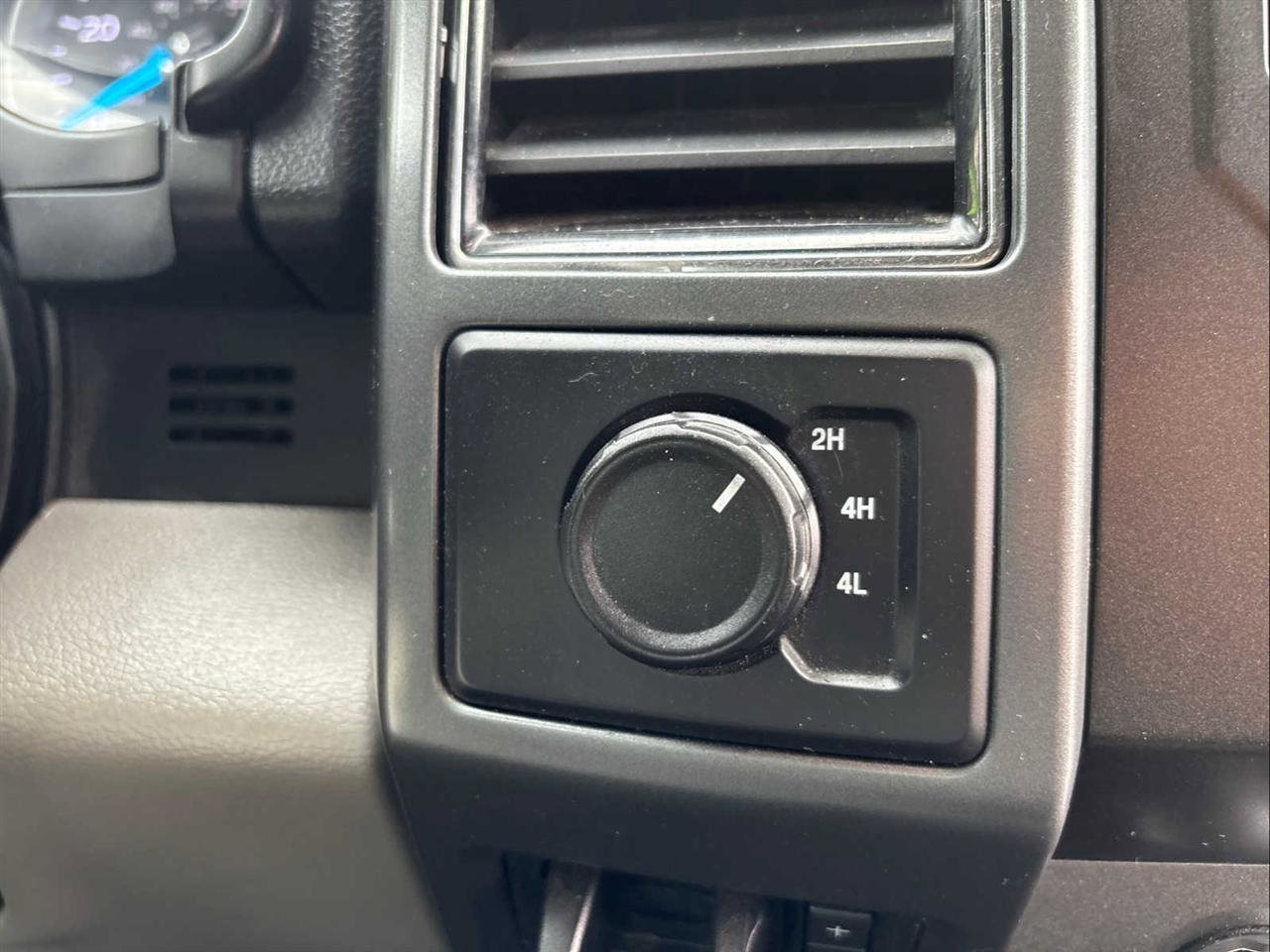 Used 2021 Ford F250 XLT AWD/4WD image 19