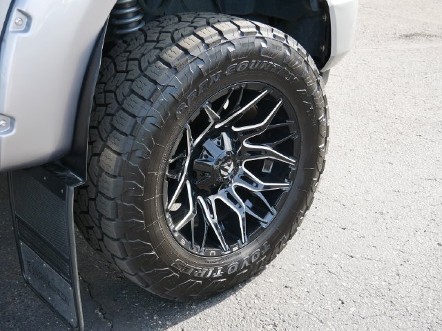 Used 2021 Ford F350 Platinum w/ Tremor Off-Road Package AWD/4WD image 10