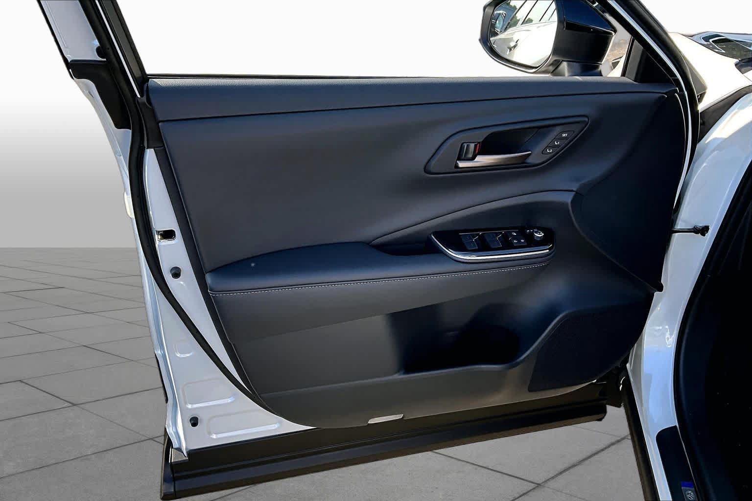 New 2026 Toyota Crown Platinum AWD/4WD image 10