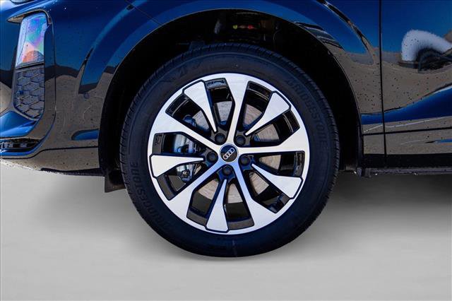 New 2026 Audi Q3 quattro 2.0T AWD/4WD image 9