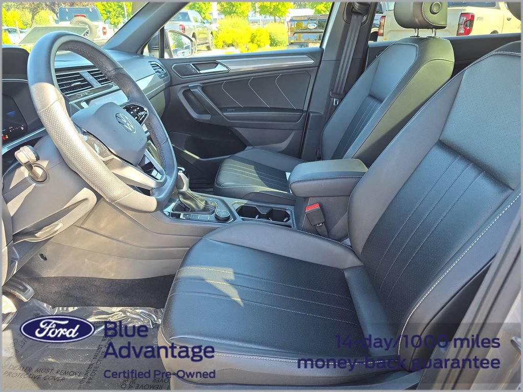 Used 2024 Volkswagen Tiguan SE R-Line AWD/4WD image 12