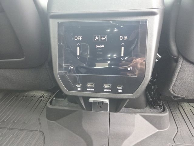 New 2026 GMC Yukon AT4 Ultimate AWD/4WD image 18