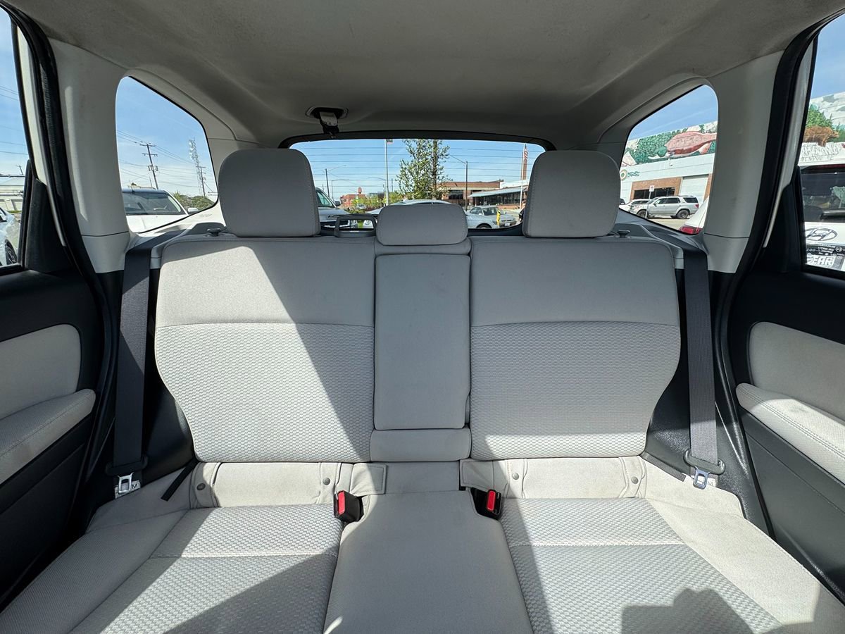 Used 2015 Subaru Forester 2.5i Premium w/ All-Weather Package AWD/4WD image 24