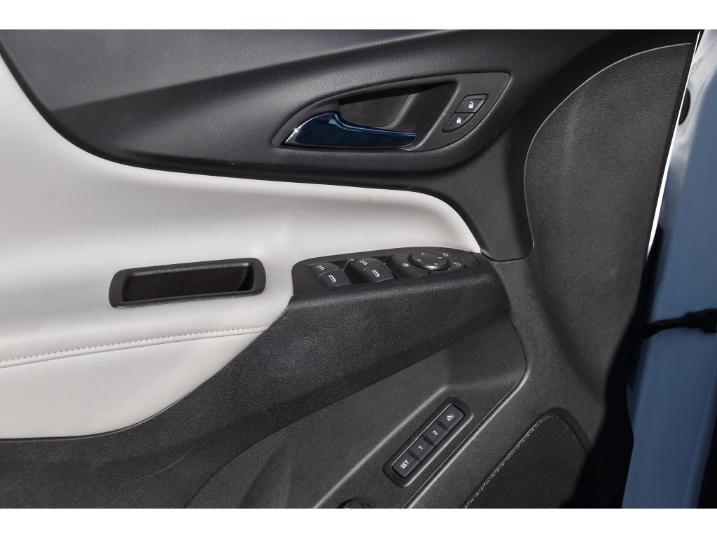 Used 2018 Chevrolet Equinox Premier image 26