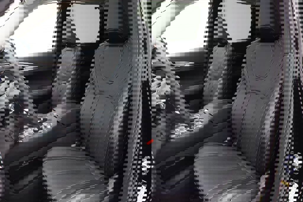 Used 2023 INFINITI QX60 Luxe w/ Vision Package image 14