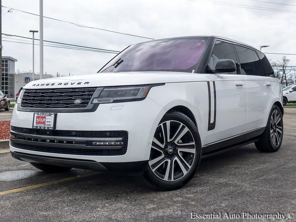 Used 2023 Land Rover Range Rover Long Wheelbase SE image 2