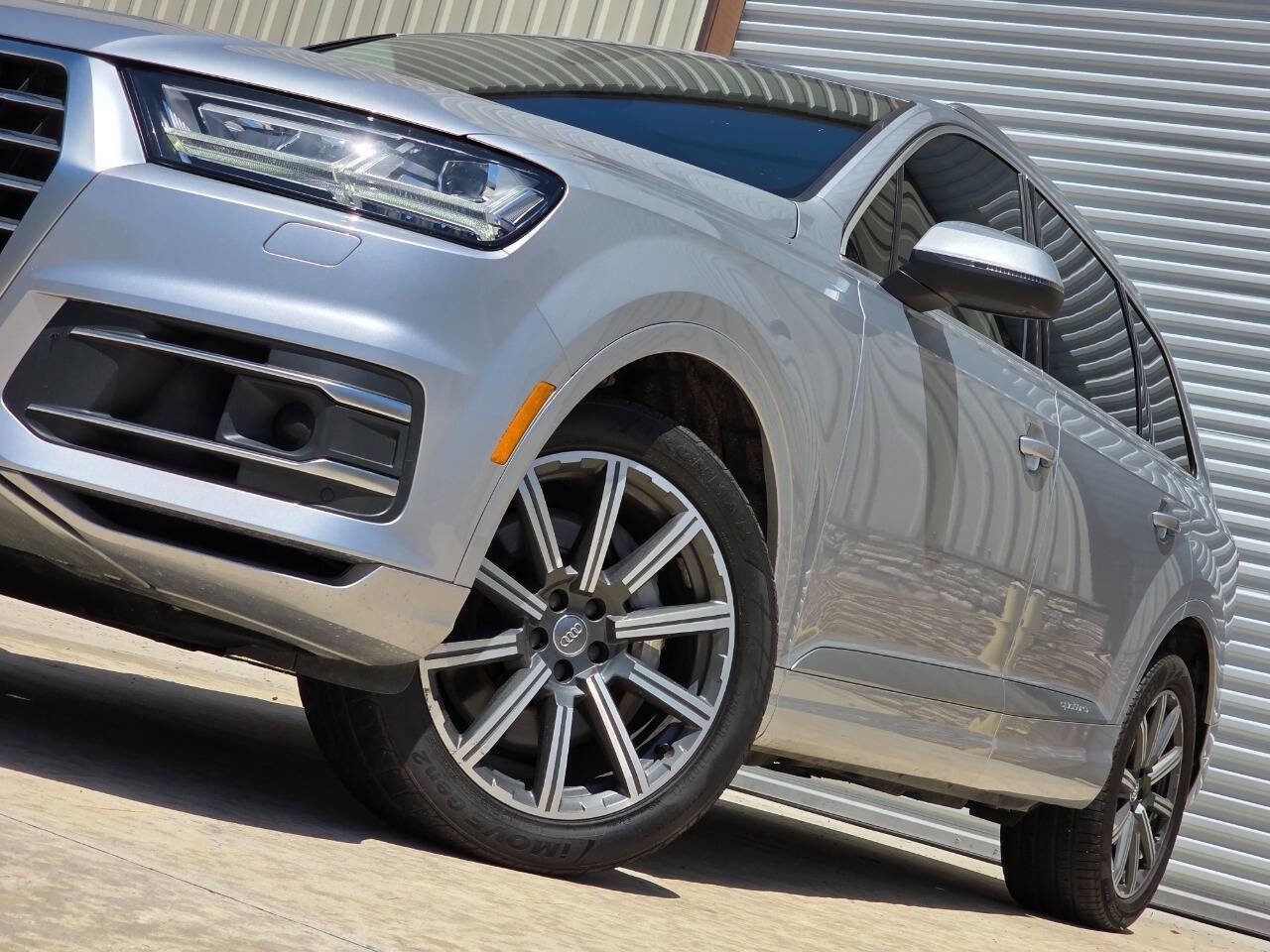 Used 2017 Audi Q7 3.0T Prestige AWD/4WD image 8