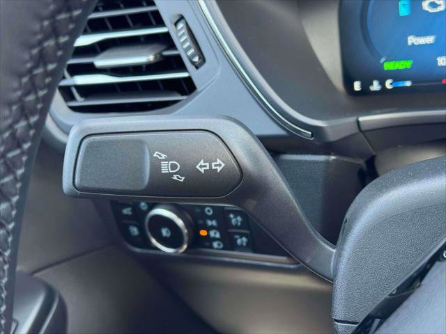 Used 2025 Ford Escape PHEV w/ PHEV Premium Package image 21