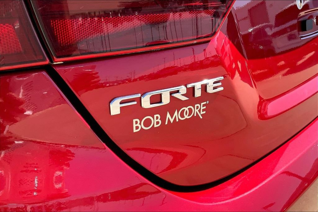 Used 2020 Kia Forte LXS FWD image 8