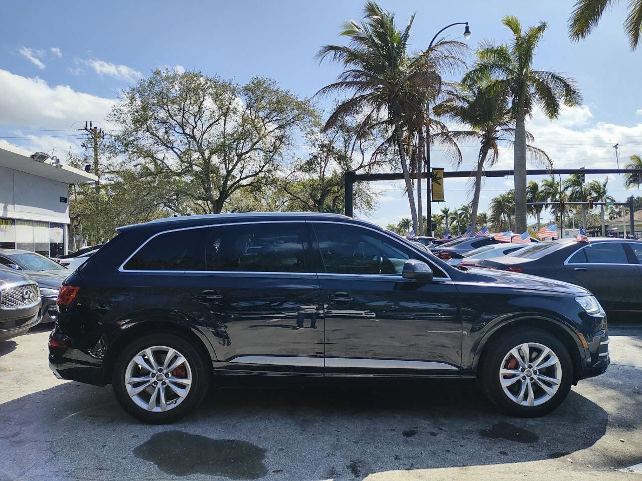 Used 2017 Audi Q7 3.0T Premium image 12