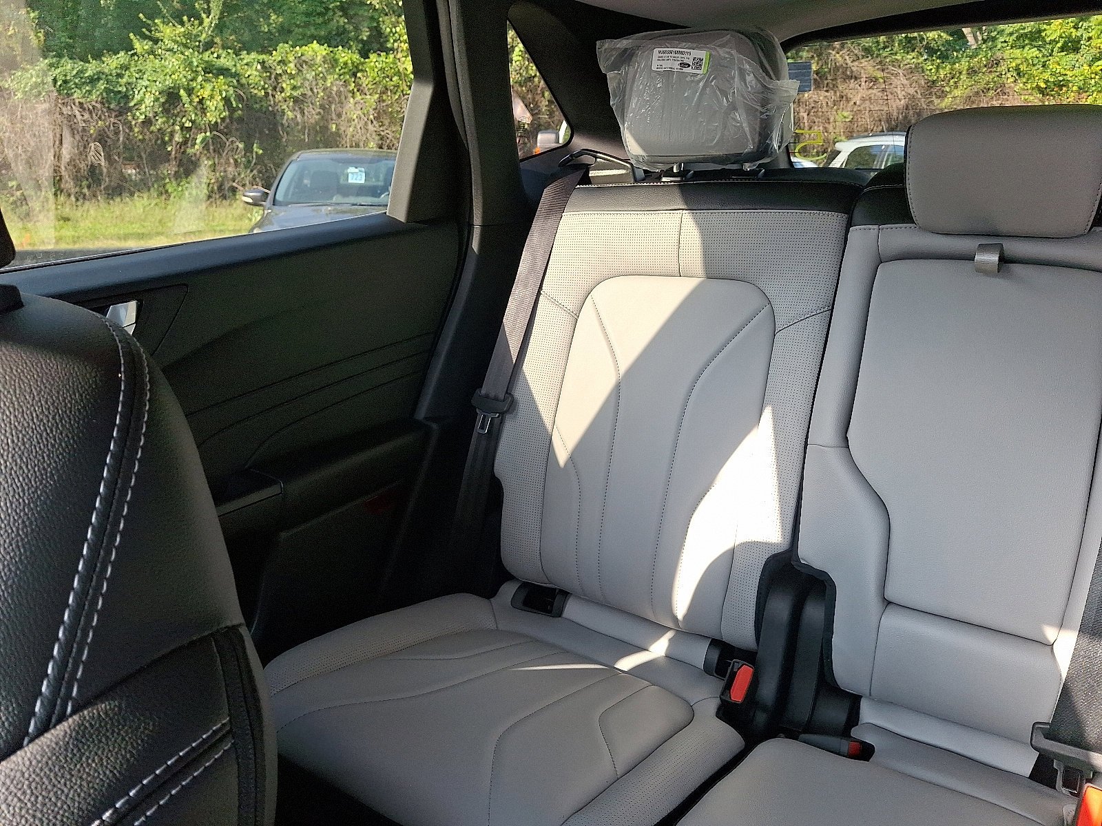 New 2025 Ford Escape SE w/ PHEV Premium Package image 19