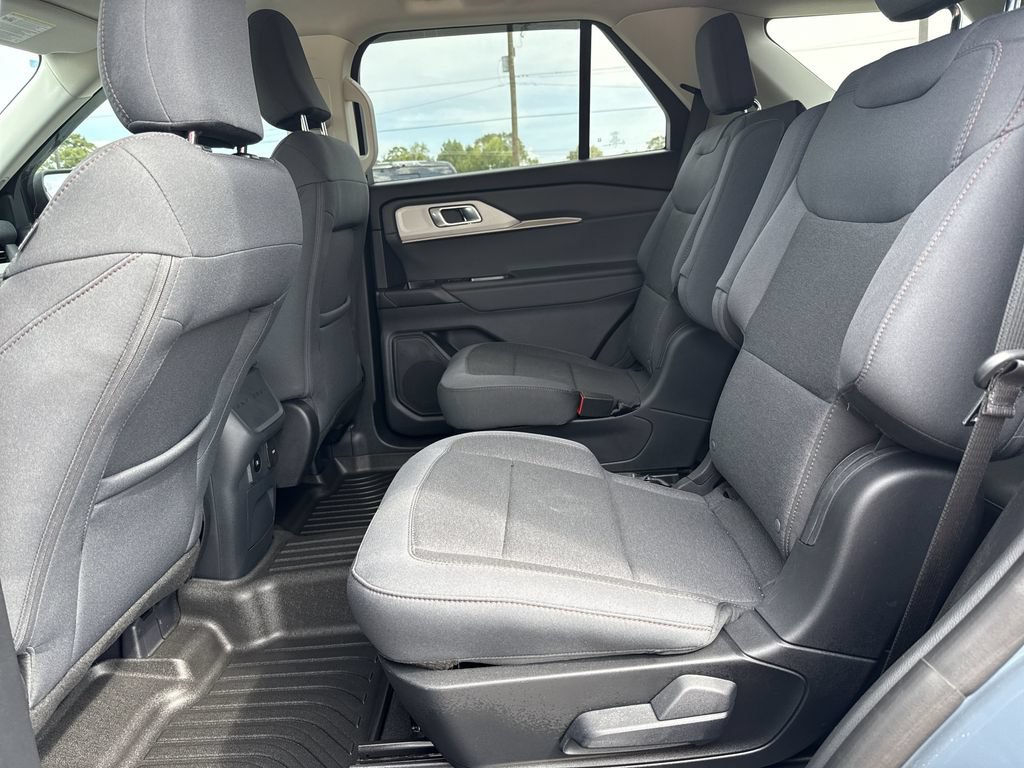 Used 2026 Ford Explorer Active RWD image 24