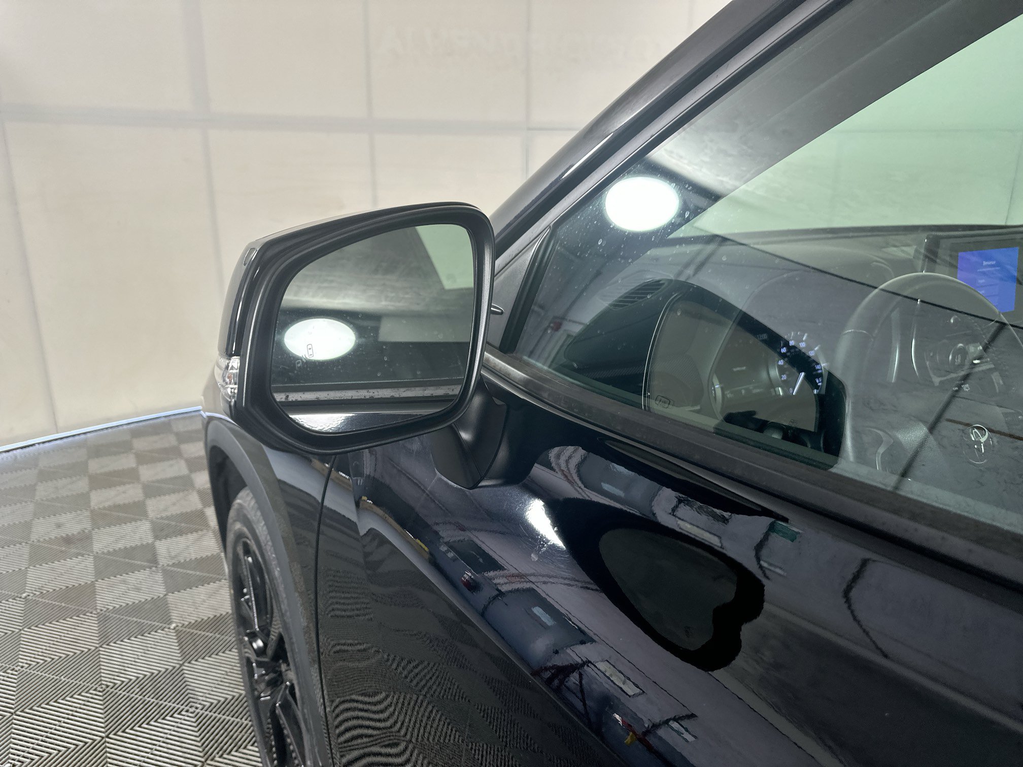 Used 2024 Toyota Highlander XSE FWD image 10