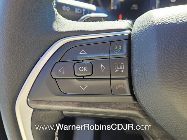 New 2025 Jeep Grand Cherokee Limited w/ Black Appearance Package image 25