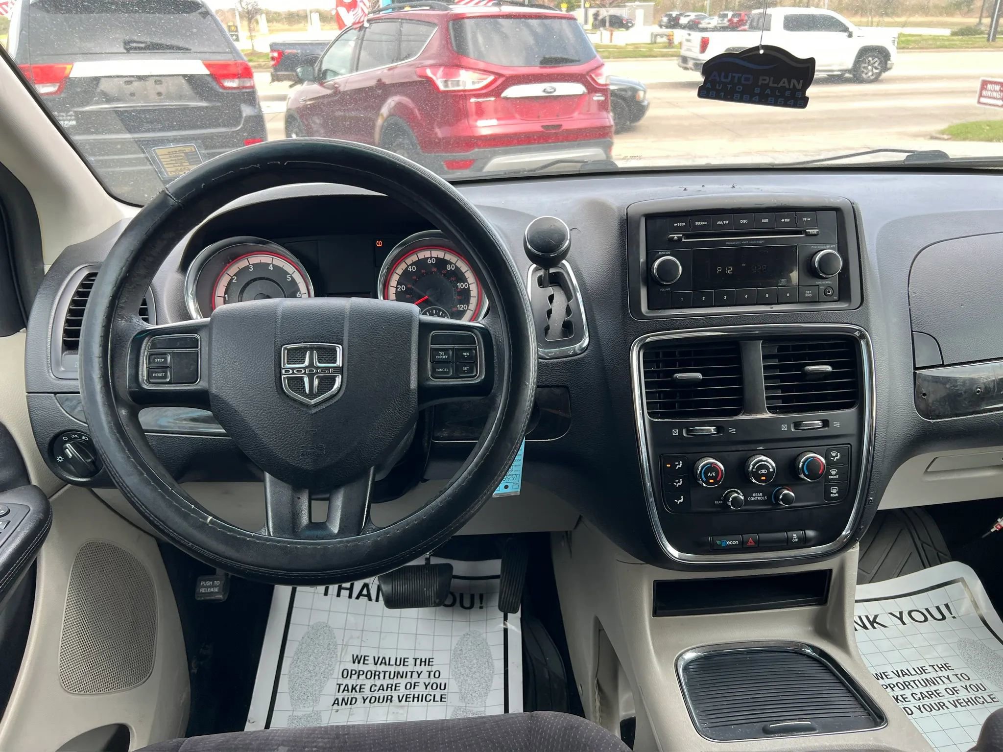 Used 2014 Dodge Grand Caravan SXT image 18