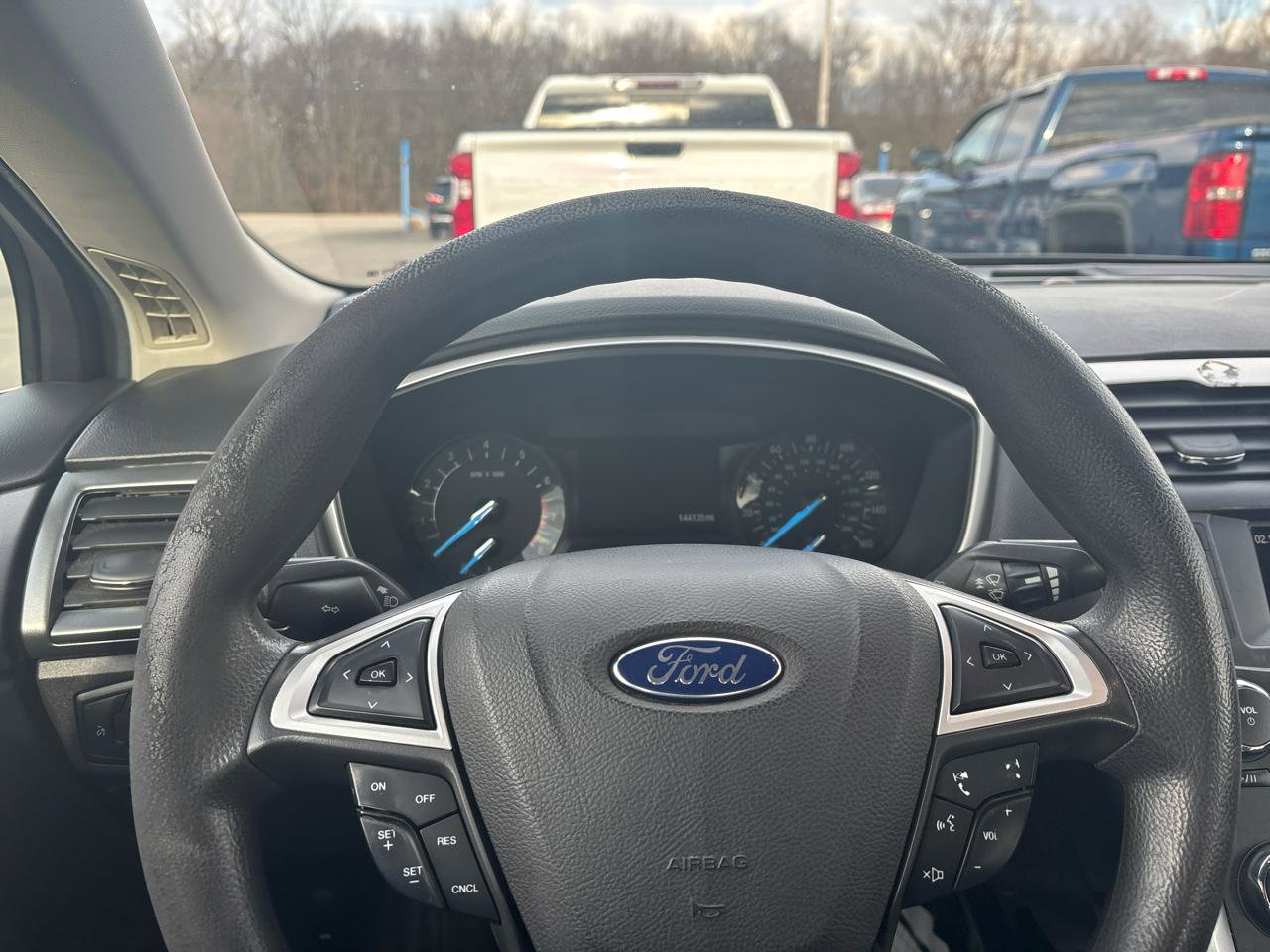 Used 2016 Ford Fusion SE image 28