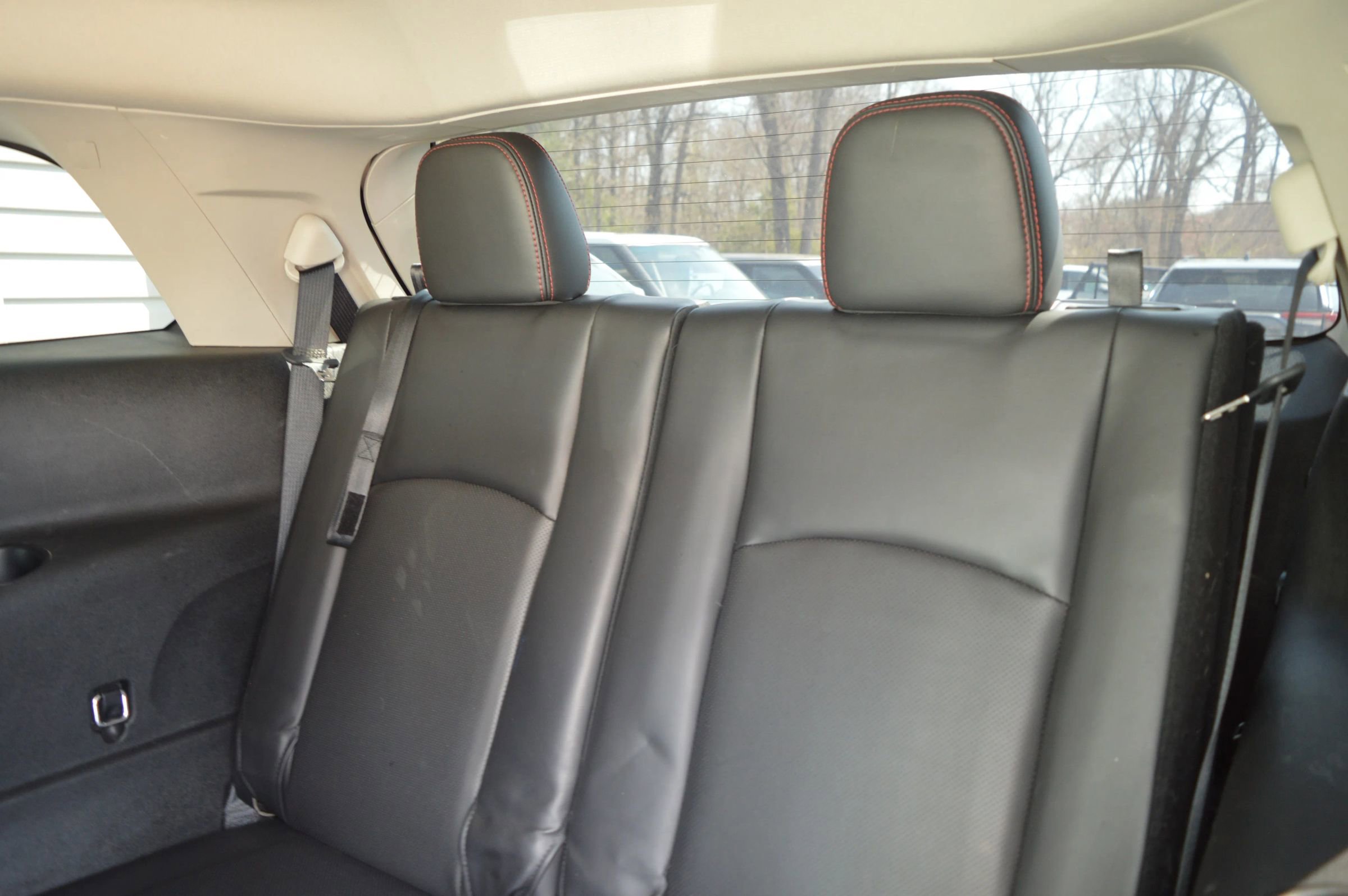 Used 2015 Dodge Journey R/T w/ Flexible Seating Group image 15