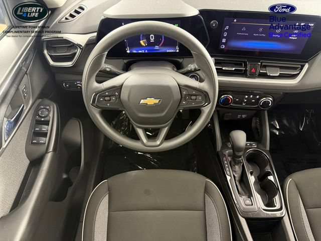 Used 2025 Chevrolet TrailBlazer LT AWD/4WD image 27