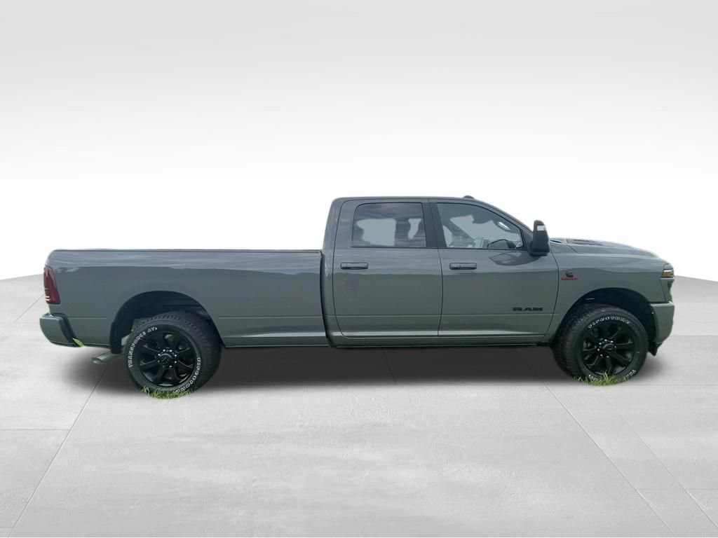 New 2026 RAM 2500 Laramie AWD/4WD image 11