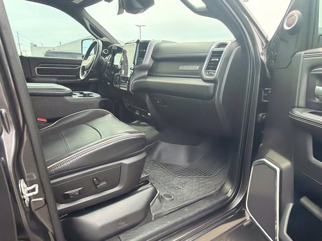 Used 2023 RAM 3500 Laramie AWD/4WD image 9