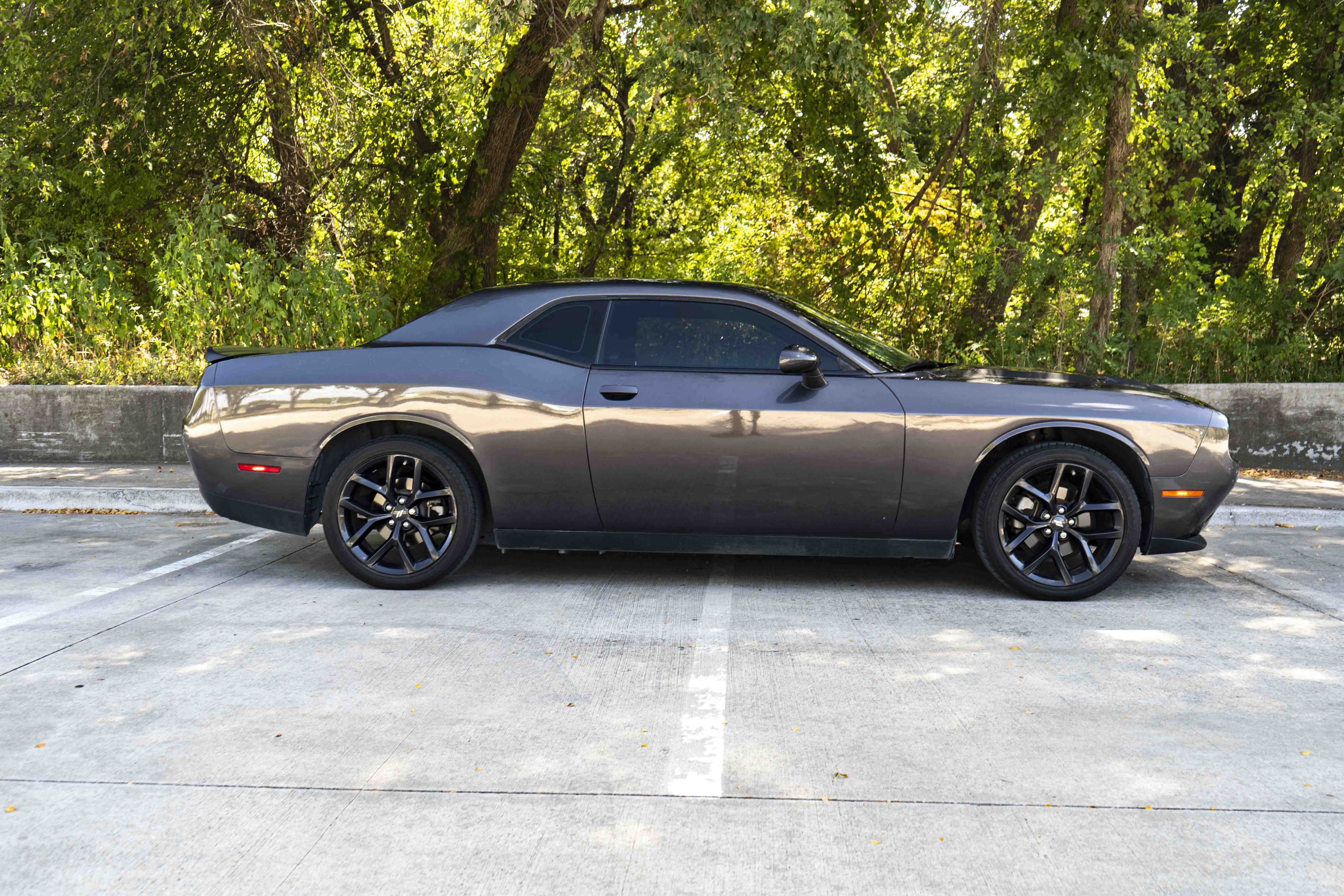 Used 2022 Dodge Challenger SXT w/ Blacktop Package RWD image 10