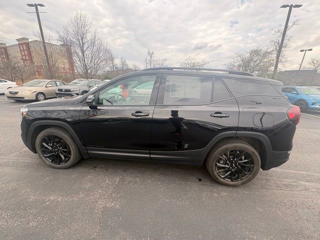 Certified 2023 GMC Terrain SLT w/ Elevation Edition image 8