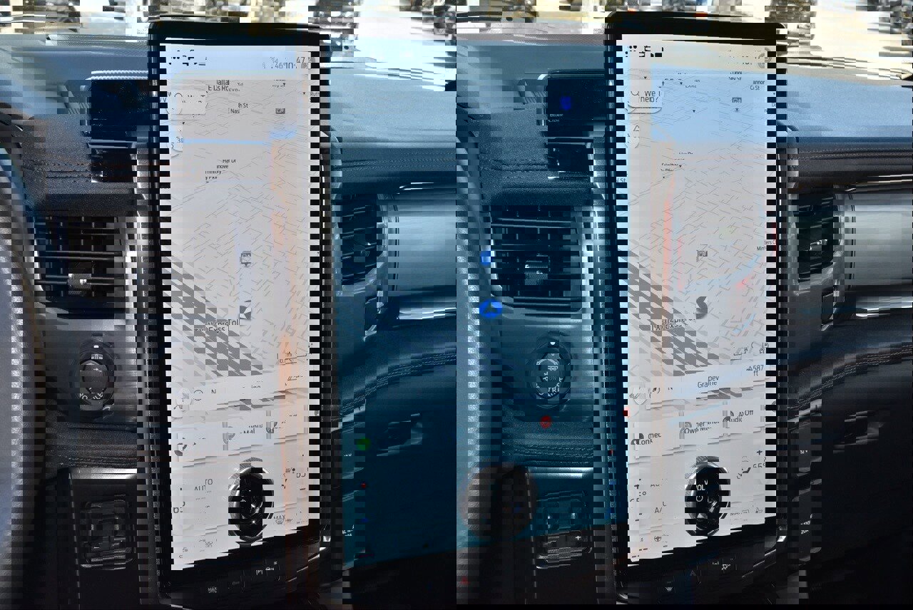 Certified 2023 Ford F150 Lightning Lariat w/ Equipment Group 511A High image 27