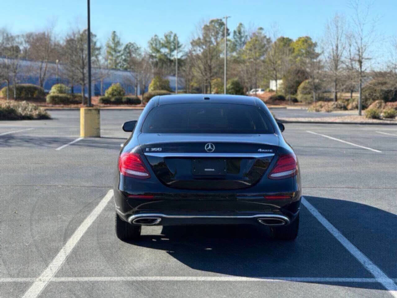 Used 2018 Mercedes-Benz E 300 4MATIC image 6