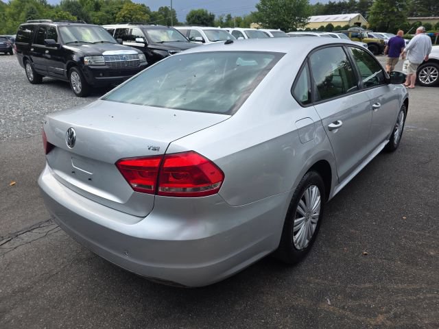 Used 2014 Volkswagen Passat 1.8T S FWD image 5