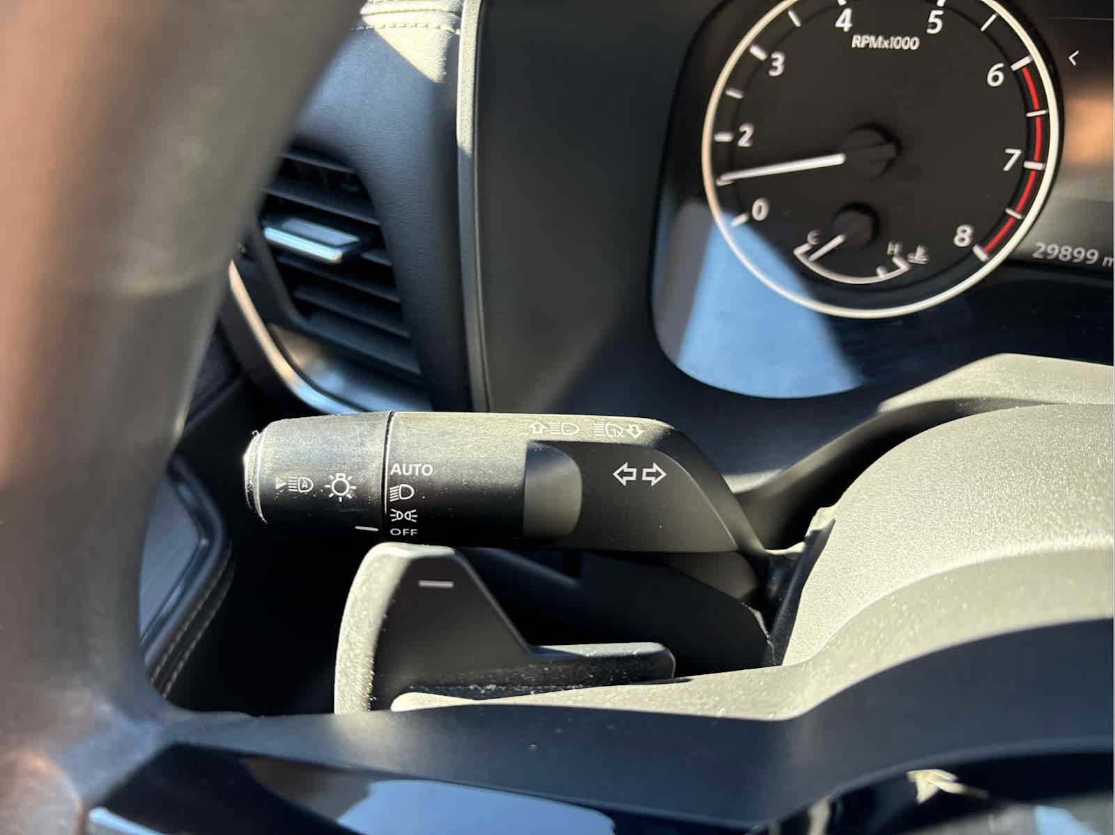 Used 2023 Nissan Rogue SV image 19