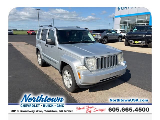 Used 2012 Jeep Liberty Limited AWD/4WD image 5