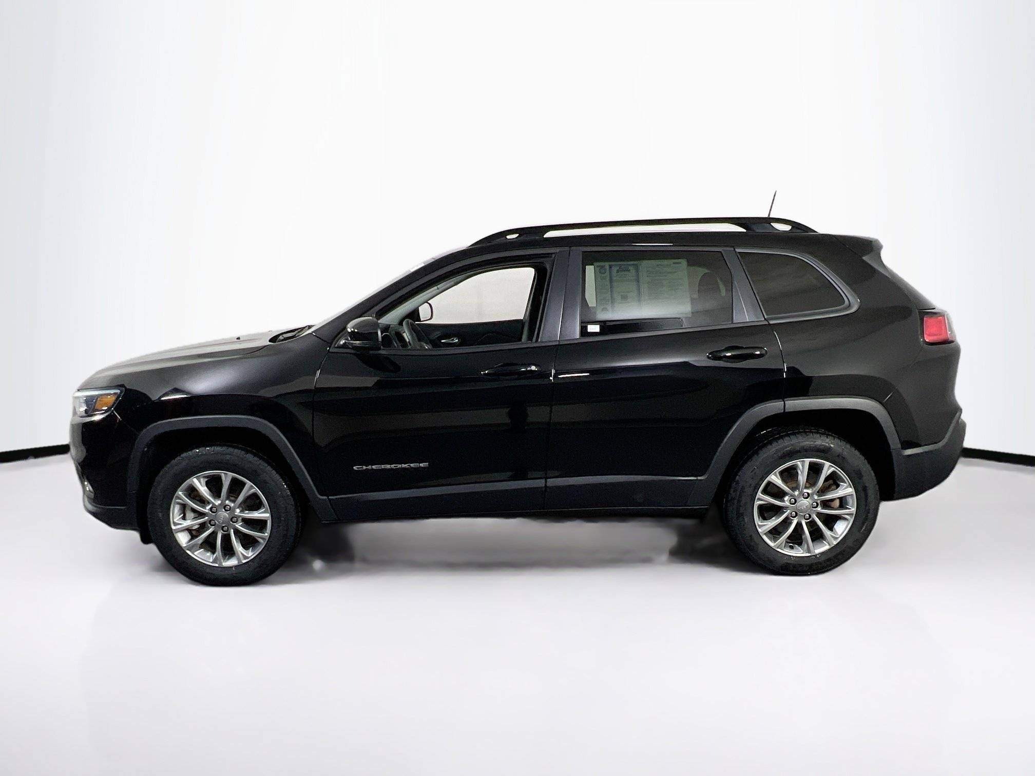 Used 2022 Jeep Cherokee Latitude Lux AWD/4WD image 8