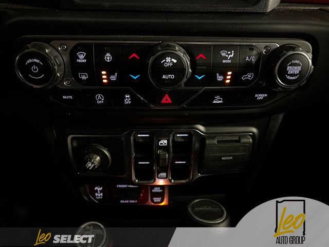 Used 2022 Jeep Gladiator Rubicon w/ Cold Weather Group image 13
