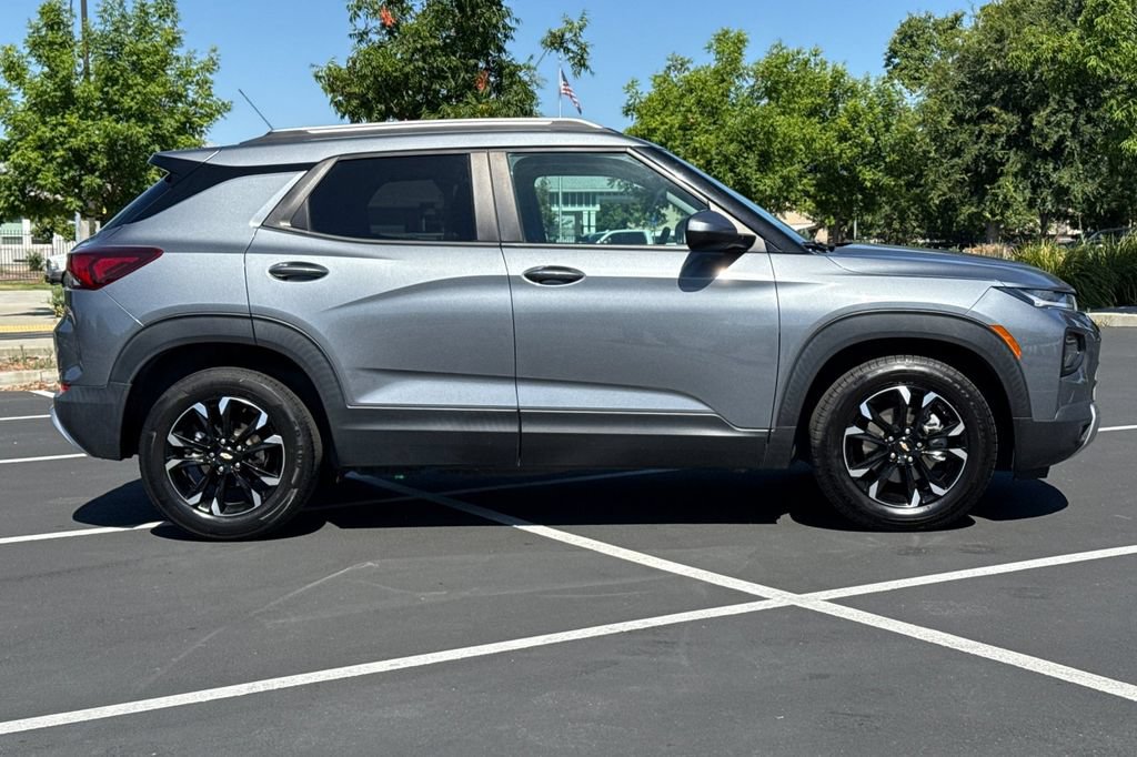 Used 2021 Chevrolet TrailBlazer LT FWD image 10