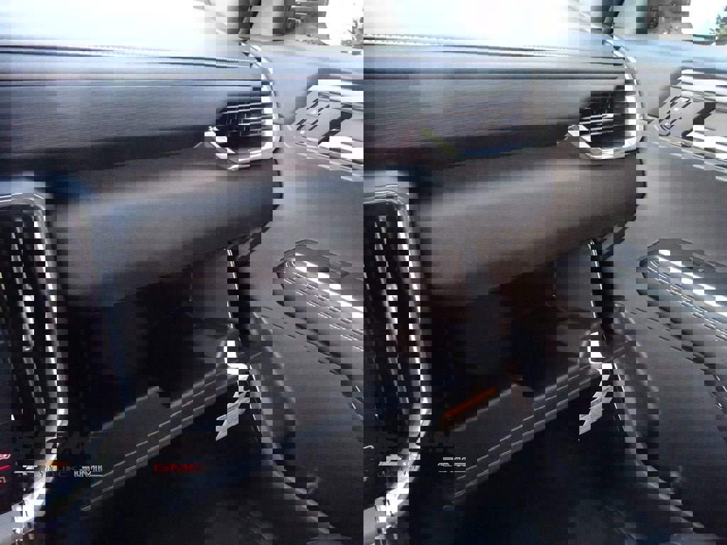 New 2026 GMC Acadia Elevation w/ Black Edition image 28