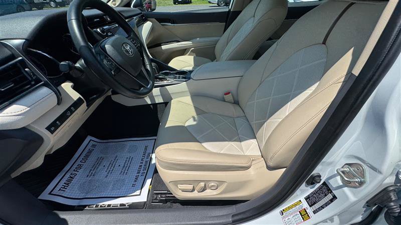 Used 2019 Toyota Camry XLE FWD image 36